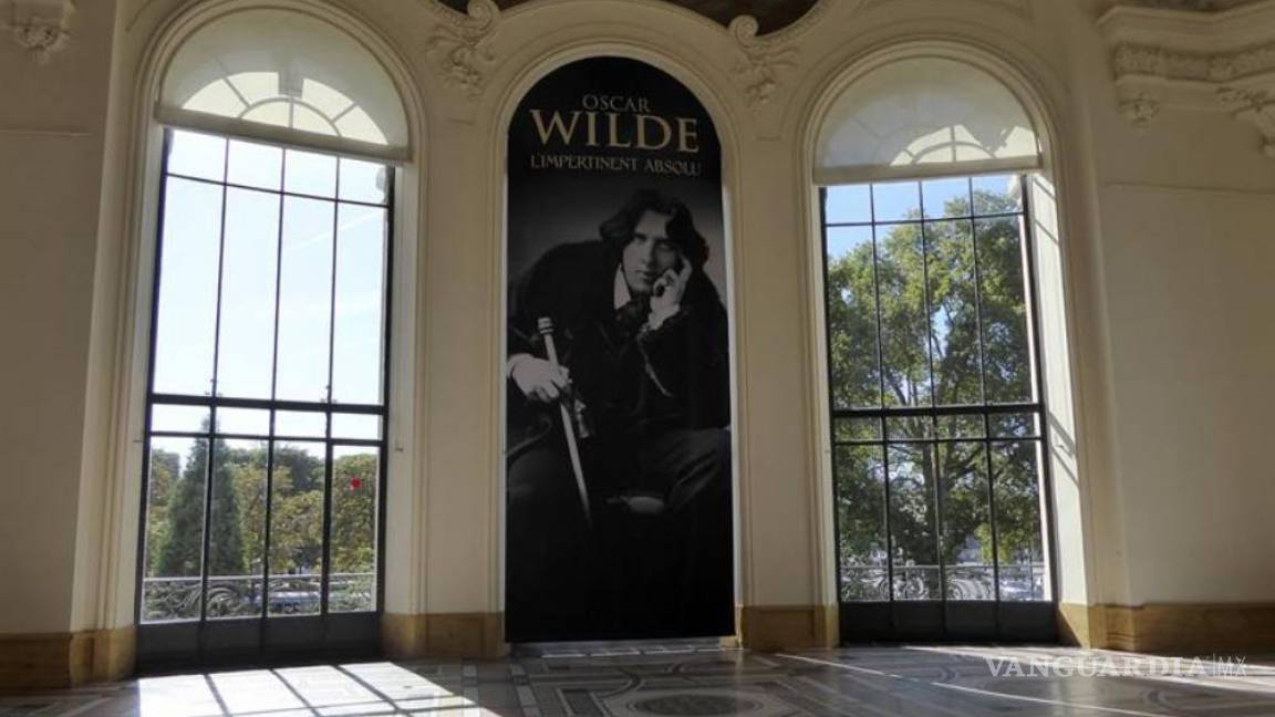 París rinte tributo a Oscar Wilde