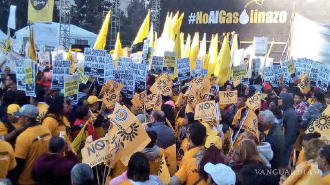 PRD protesta contra 'gasolinazo' en CDMX