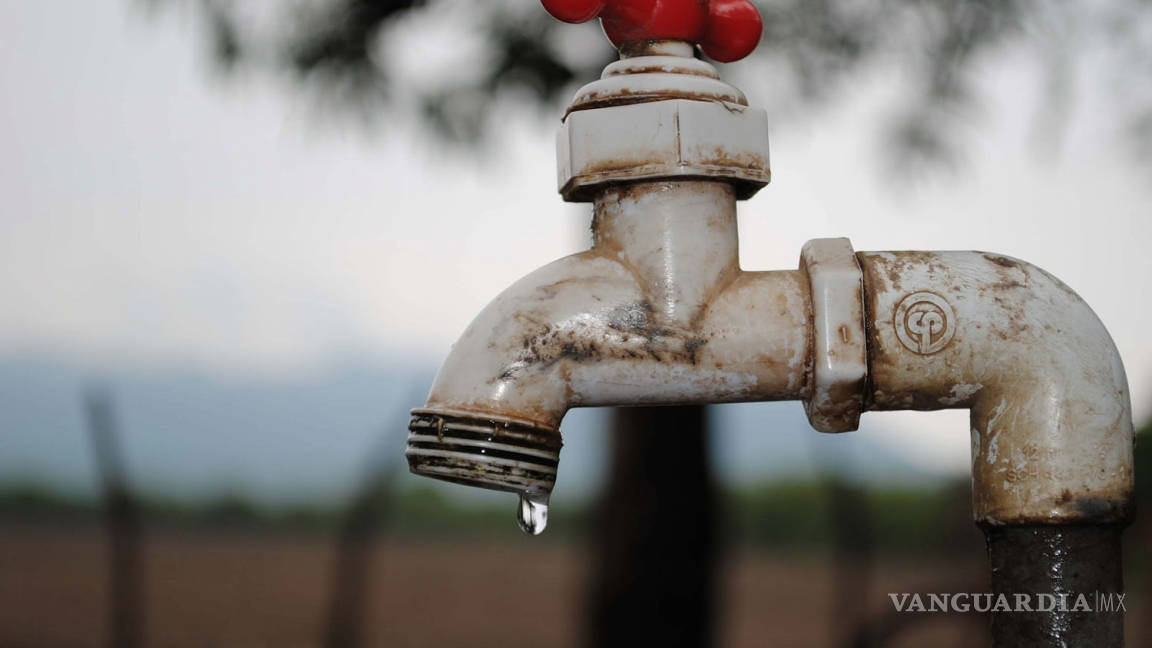 En Viesca se quejan por falta de agua