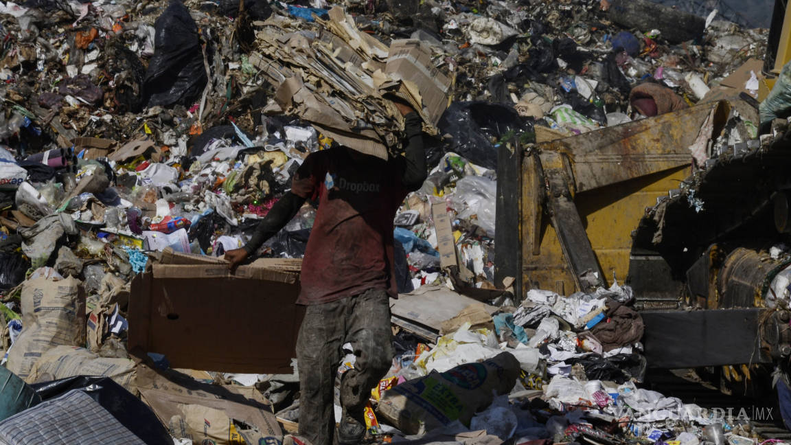 Colapsan los basureros de la Ciudad de México