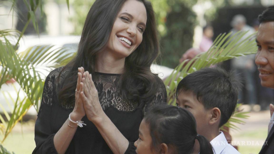 Angelina Jolie filma película sobre Camboya