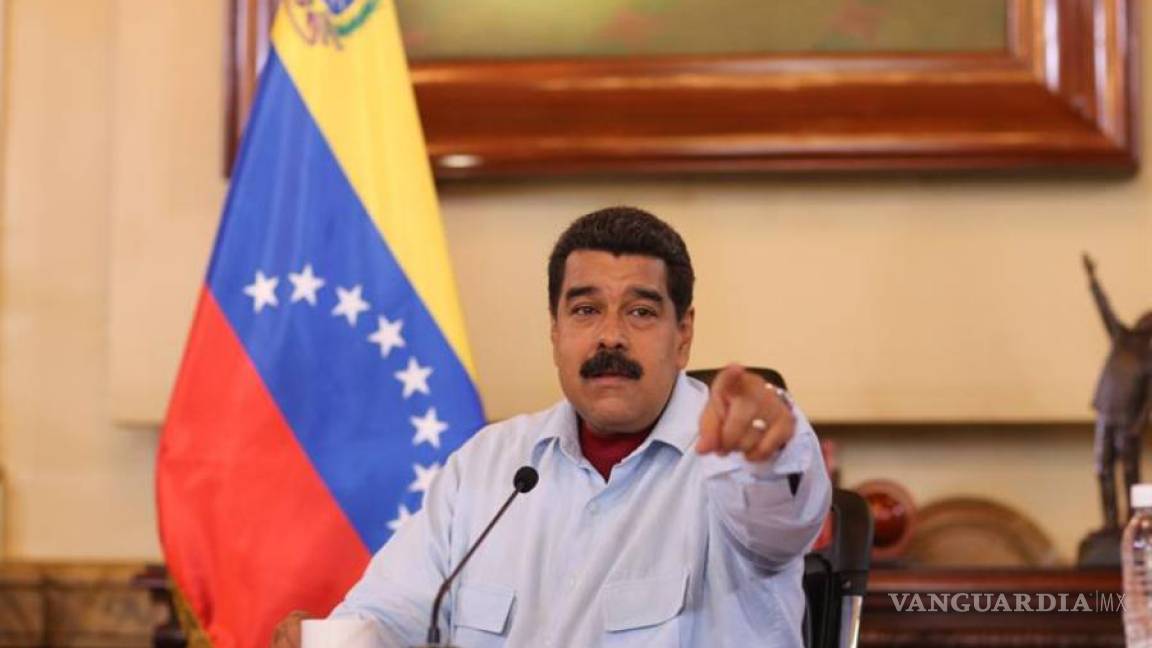Amenaza Maduro con aprobar presupuesto de 2017 sin aval legislativo