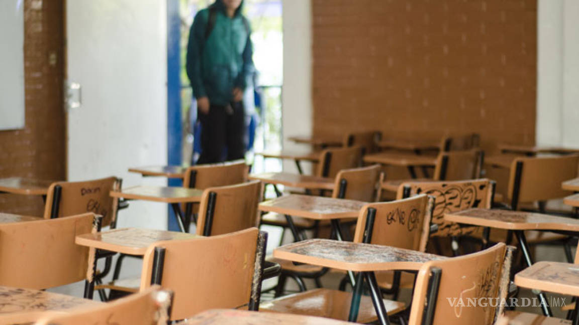 Desertan 150 estudiantes por falta de becas en Coahuila