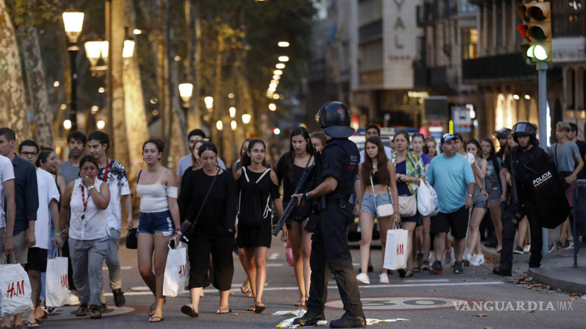 Policía abate a presuntos terroristas que intentaban un nuevo atropello masivo en España