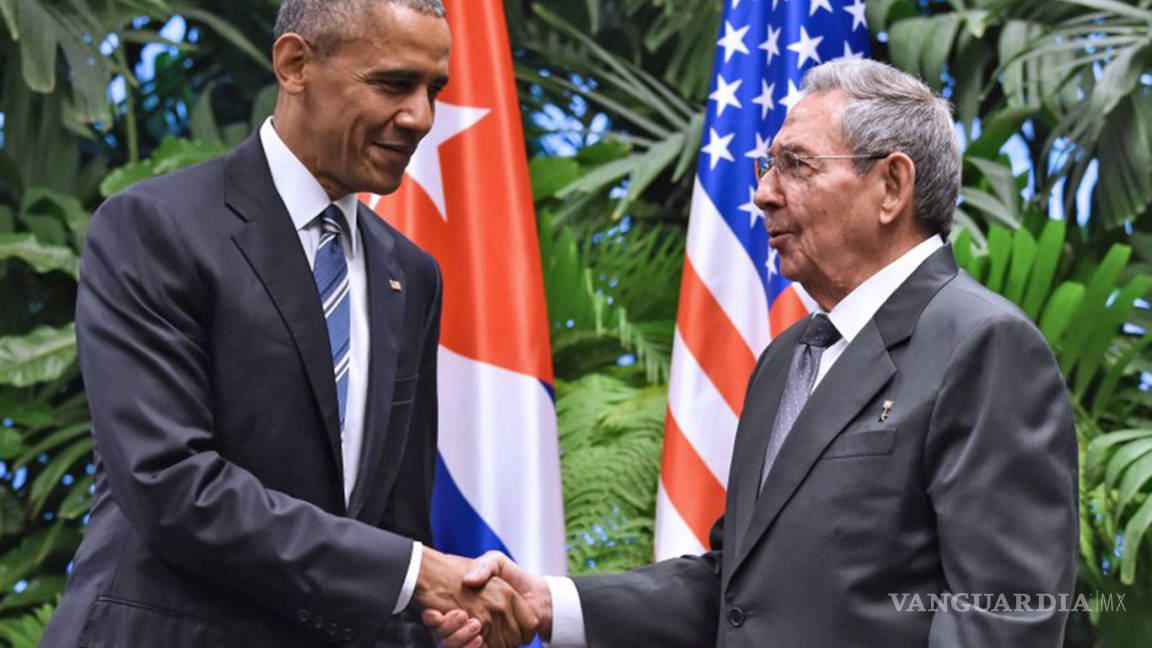Exdiplomáticos &quot;sugieren&quot; a Trump volver a antes del deshielo con Cuba