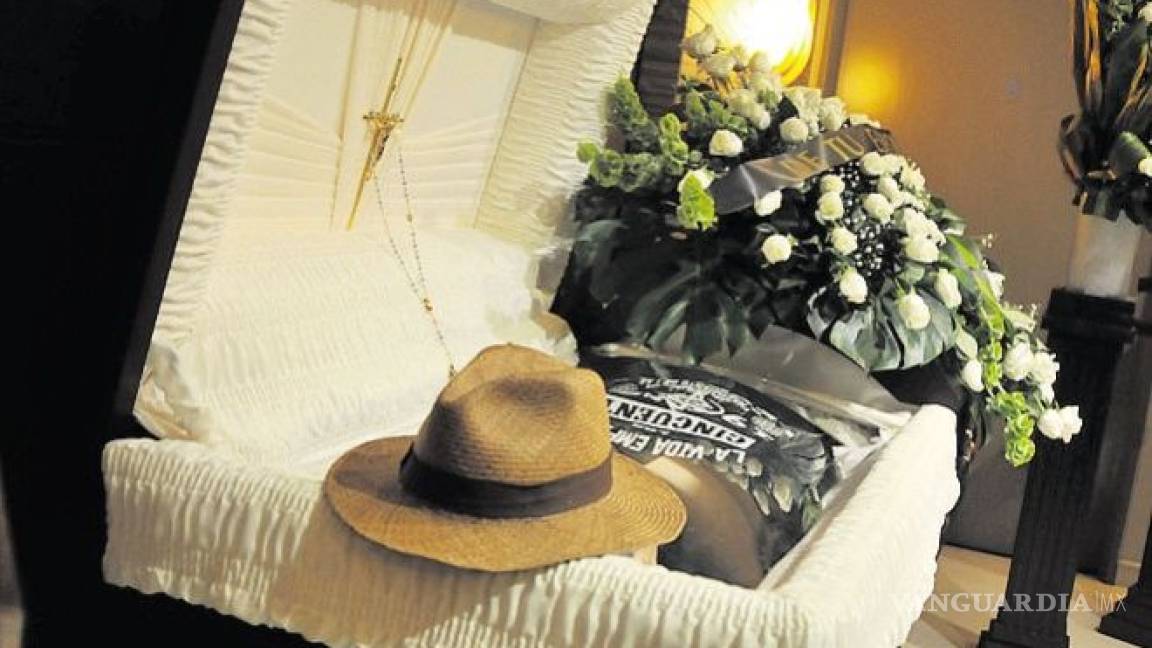 'Javier no merecía morir así'; Familiares dan el último adiós