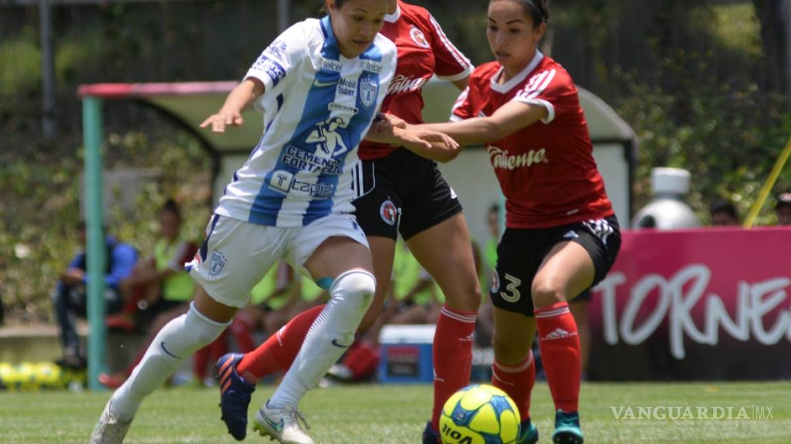 Liga MX Femenil juega por una cancha más incluyente