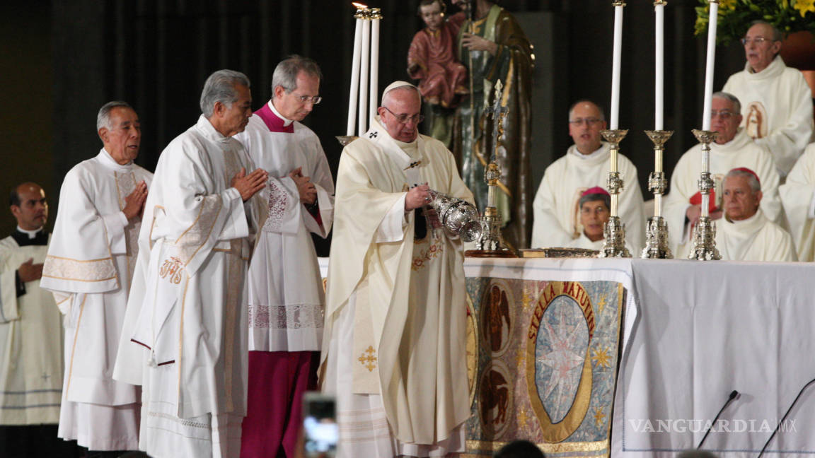 Visita Papal: ‘No me iba a ir hasta recibir su bendición’