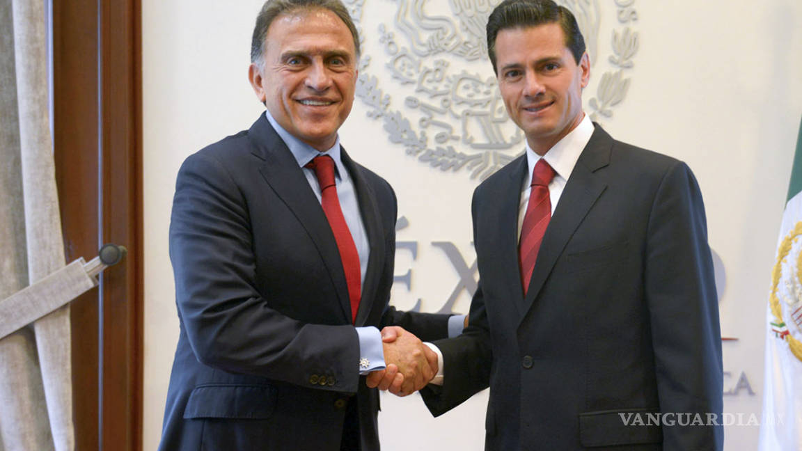 Peña Nieto promete a Yunes ayuda en lucha contra la impunidad