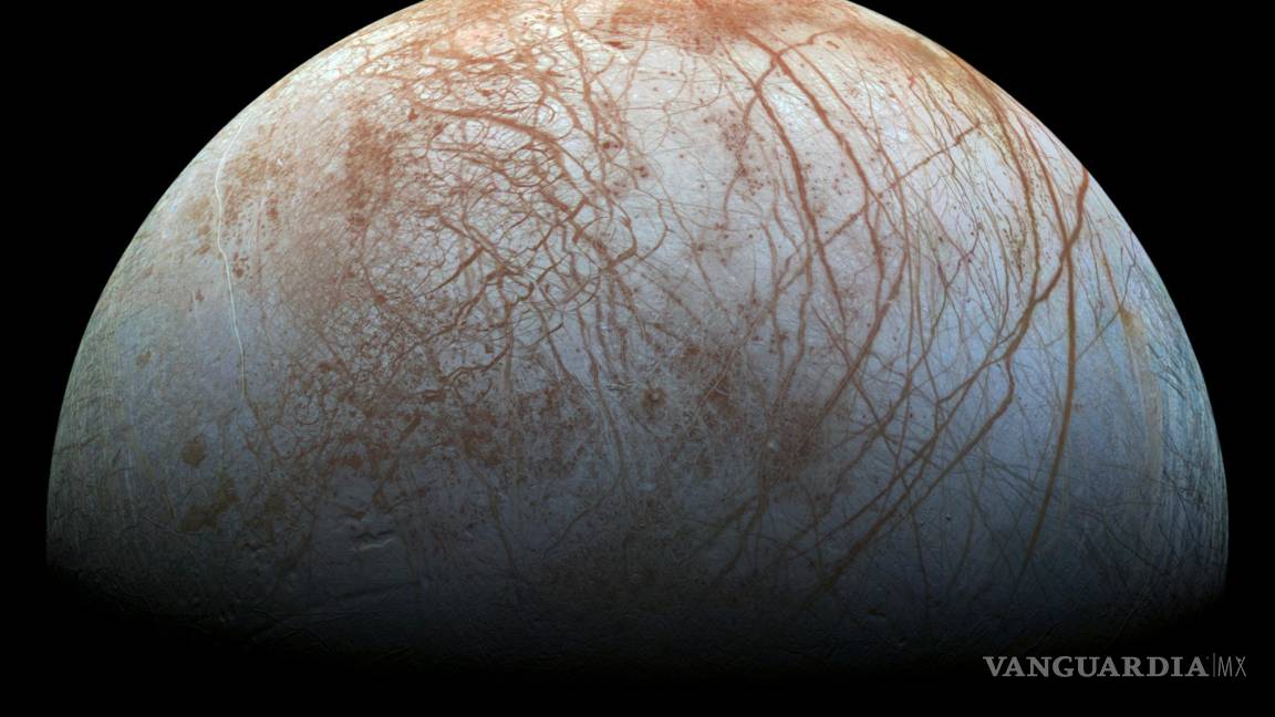 La NASA capta posibles géiseres en una luna de Júpiter