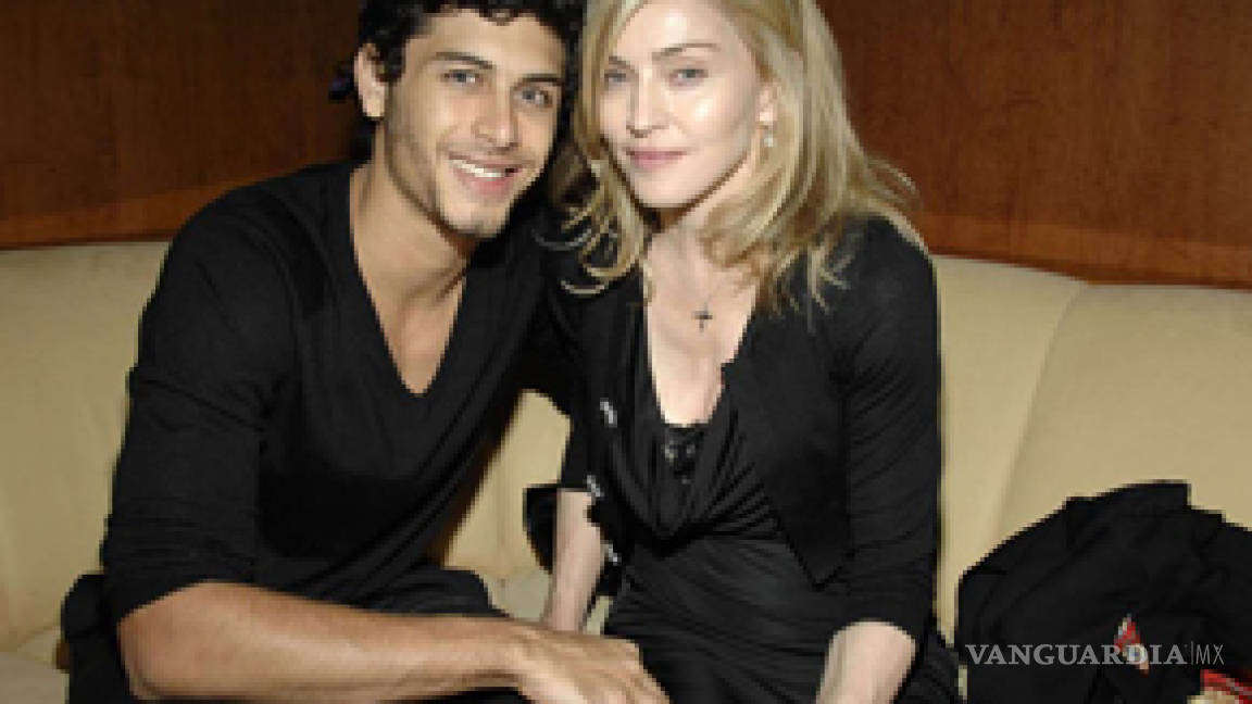 Madonna se casará con Jesús Luz