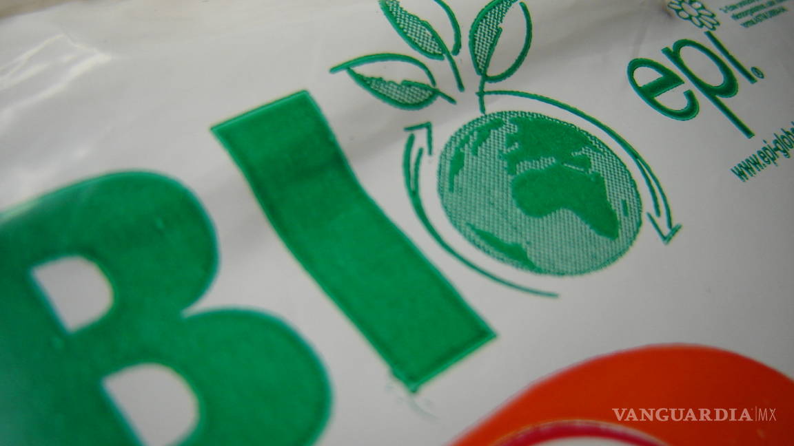 Científicos de la UNAM crean bolsas biodegradables