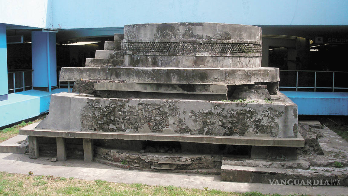Descubren restos prehispánicos en plaza Pino Suárez de la CDMX