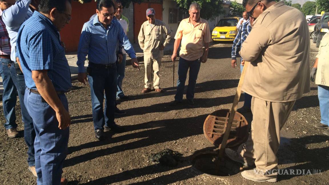 Destapa Simas Torreón red de drenaje en colonia Bocanegra