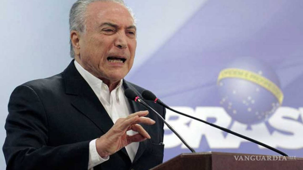 Presidente de Brasil pide suspender investigación en su contra