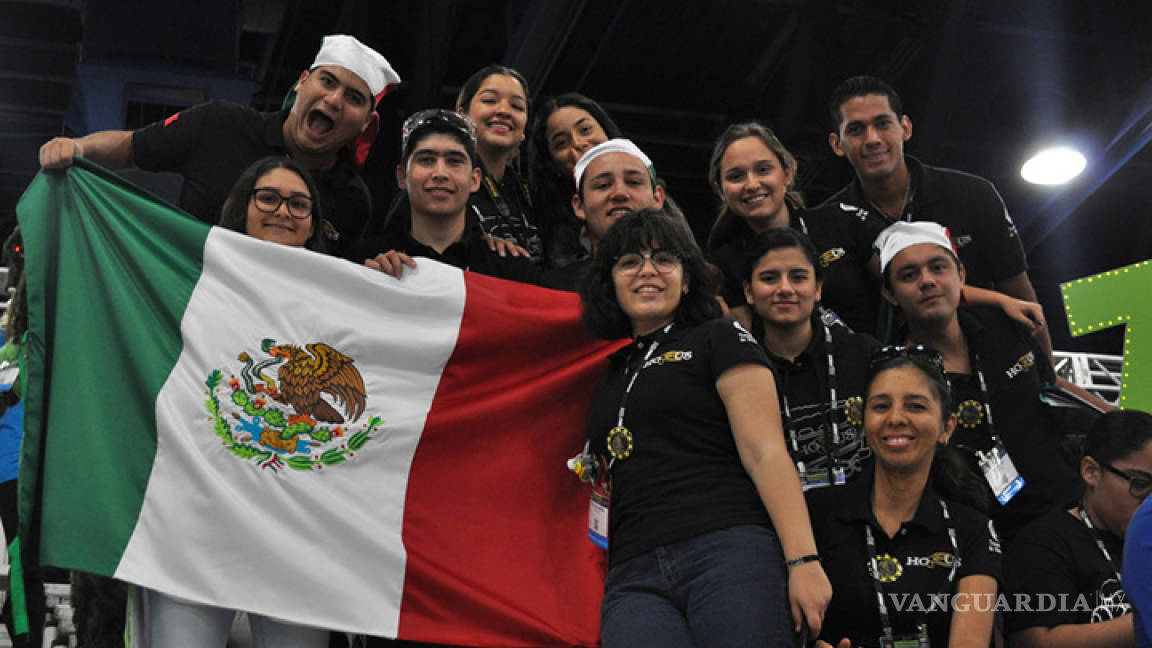 Estudiantes mexicanos ganan concurso de robótica en Houston