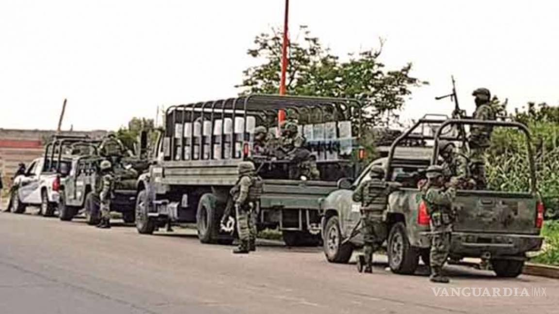 Encuentran 50 vehículos de huachicoleros en Puebla