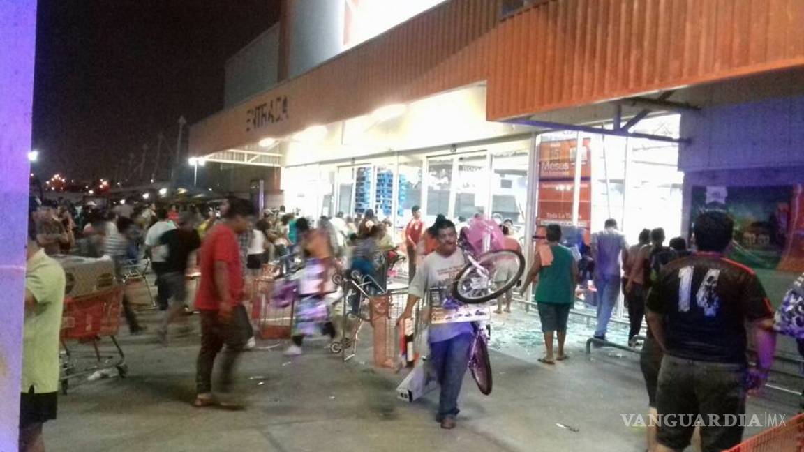 Saqueos en Veracruz tras protestas por el gasolinazo (Fotos)