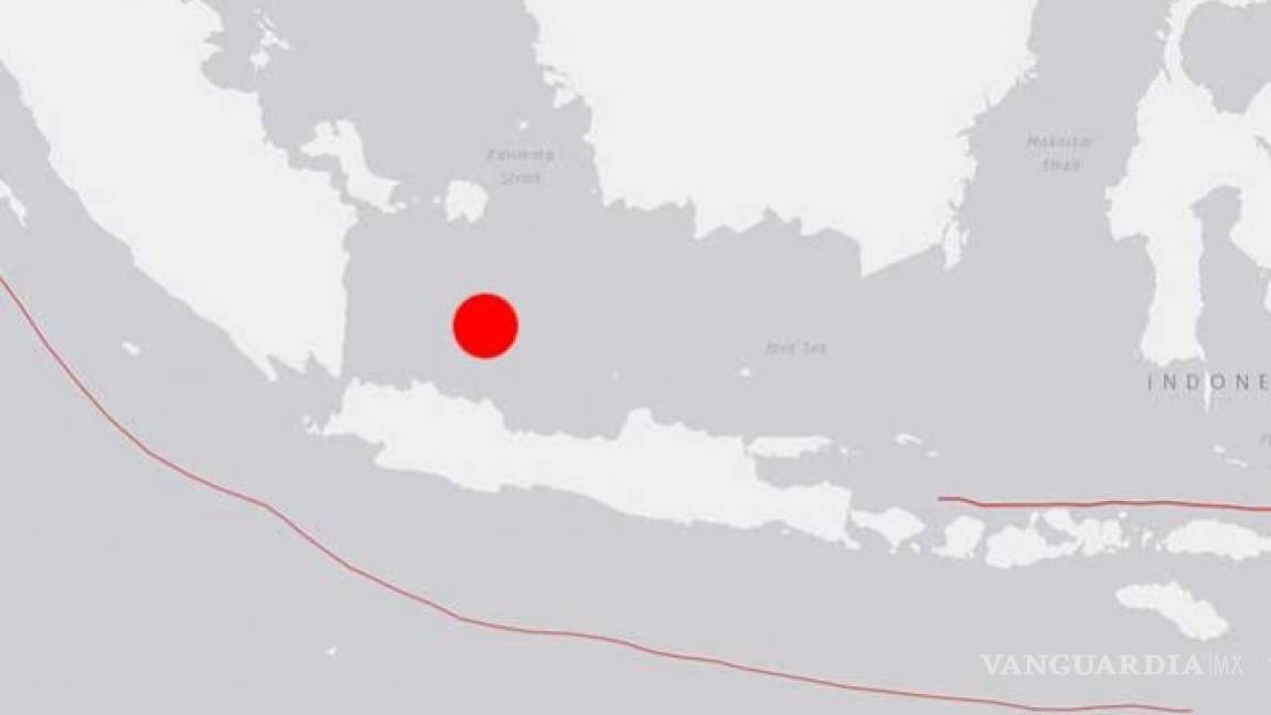 Fuerte temblor de 6.2 sacude Indonesia