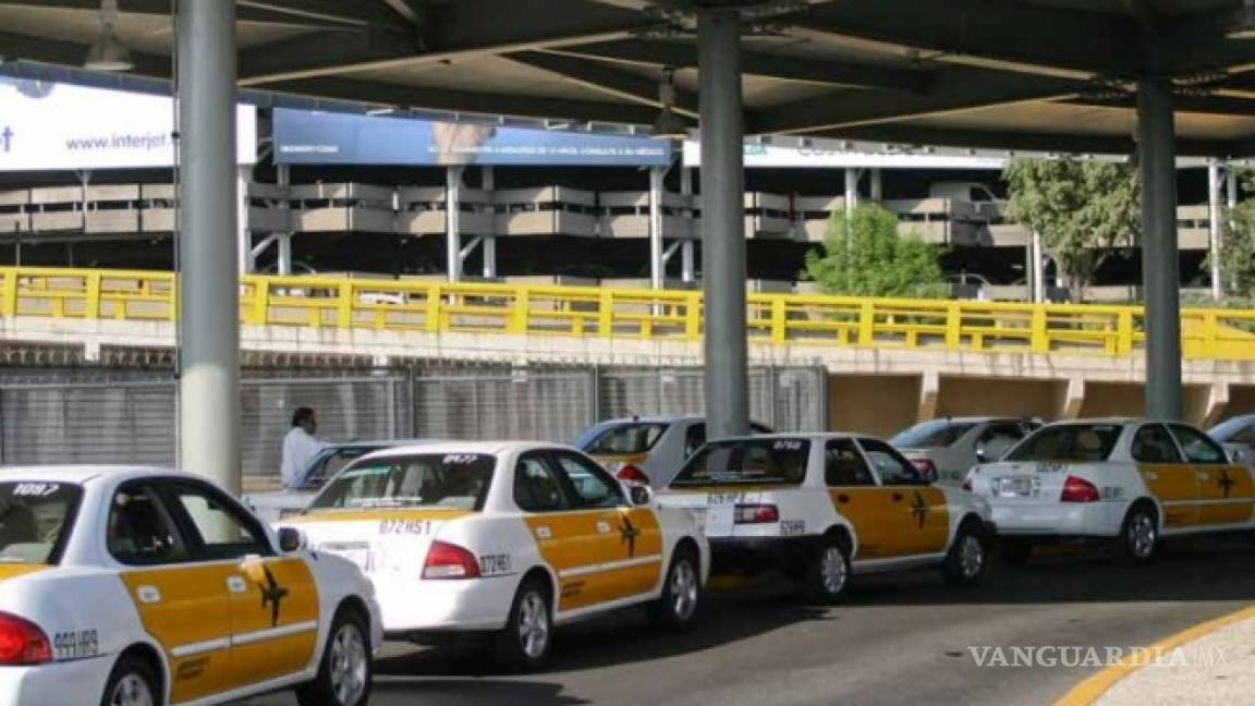 Taxistas rechazan que Uber opere en el AICM