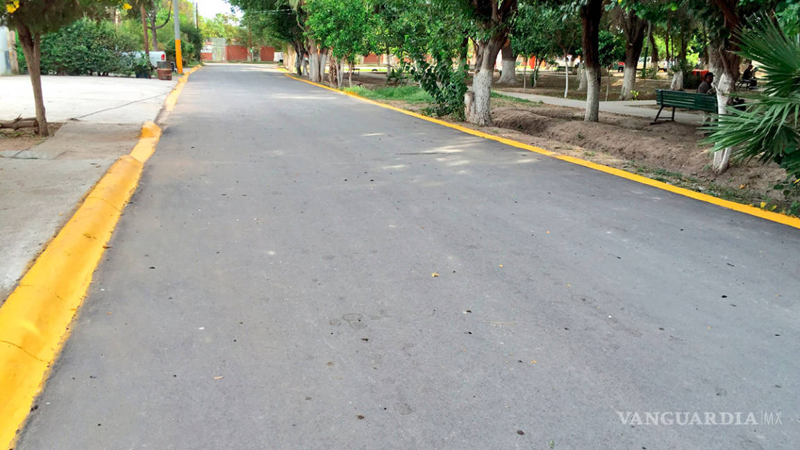 Entregan calles pavimentadas en ejido de Torreón