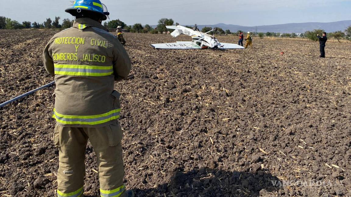 Desploma avioneta en Jalisco; deja dos lesionados, el piloto y su estudiante