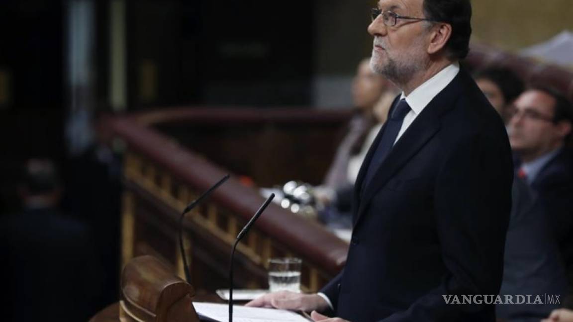“España necesita algo más que una simple investidura”: Rajoy