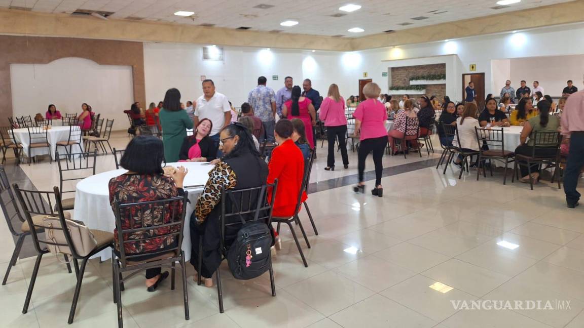 Celebran en Monclova a las maestras de la Región Centro de Coahuila, por Día de la Educadora
