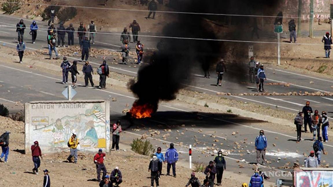 Mineros secuestran a Viceministro boliviano y lo matan a golpes