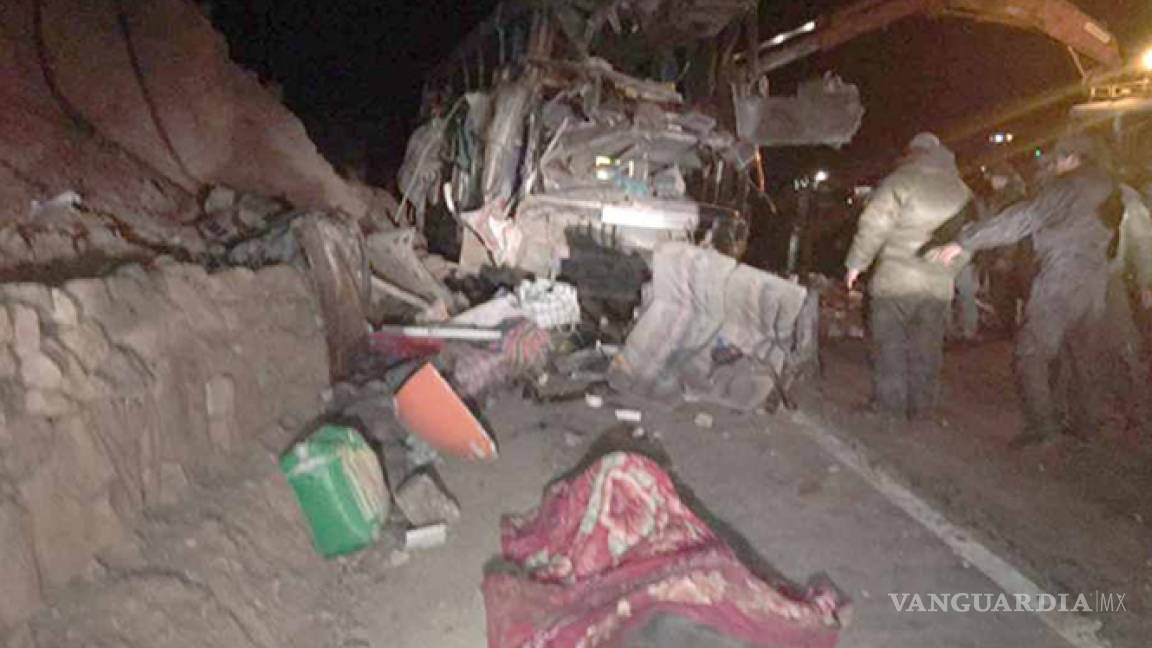 Mueren 17 personas en accidente carretero en Bolivia