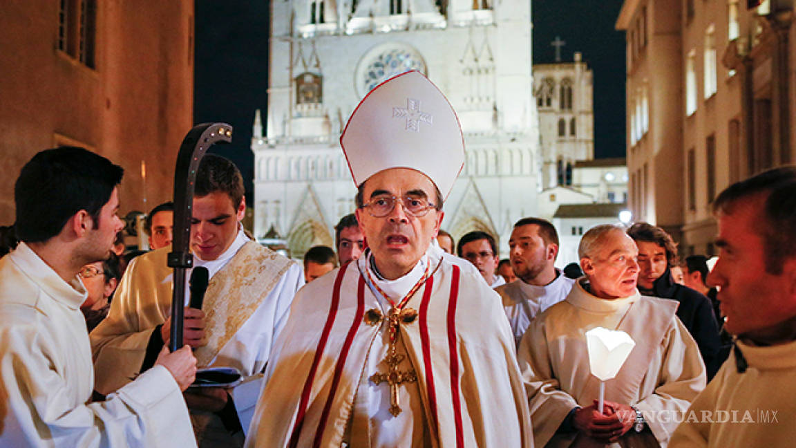 Reconocido cardenal francés, acusado de encubrir a sacerdote pederasta