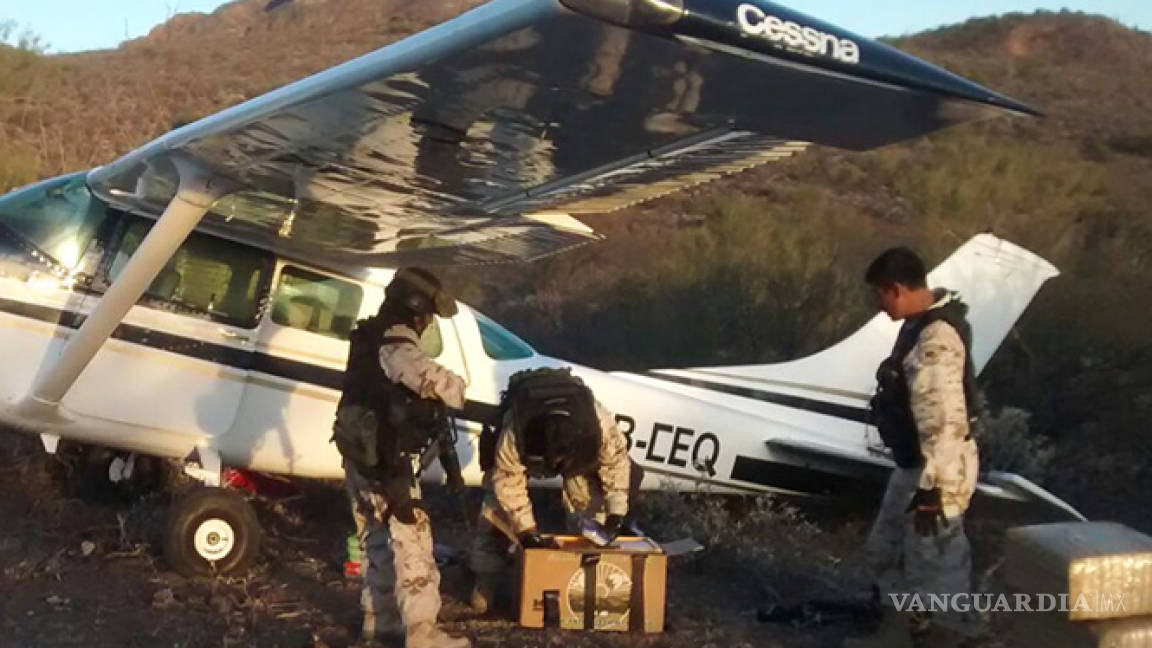 Detienen avioneta cargada de droga en Sonora