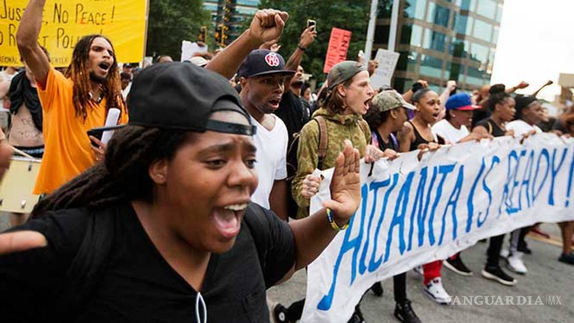 Policía de Atlanta es despedido por matar a joven afroamericano
