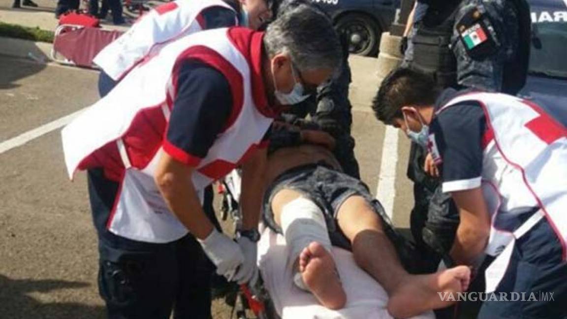Conductor arrolla a policías durante protesta por gasolinazo en Baja California
