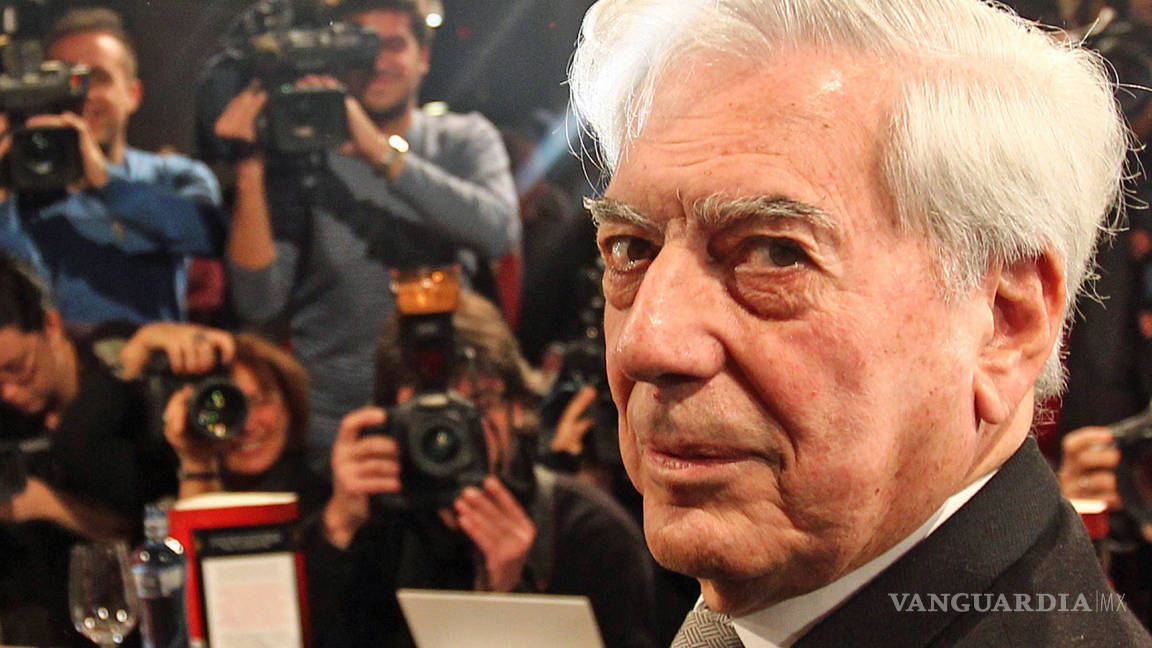 Ojalá periódicos en papel no desaparezcan frente a tecnología: Vargas Llosa