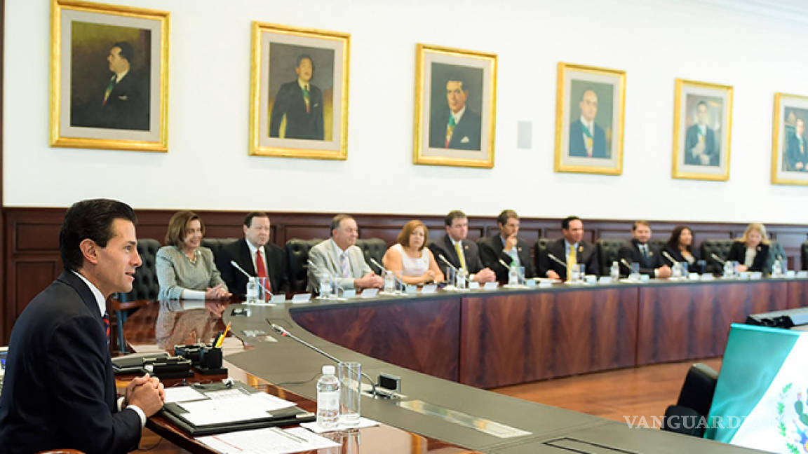 Peña Nieto aborda con congresistas de EU reformas y comercio