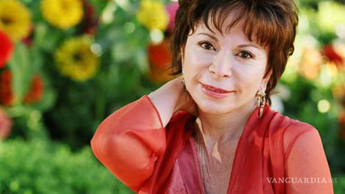 &quot;No tengo destino si no escribo&quot;: Isabel Allende