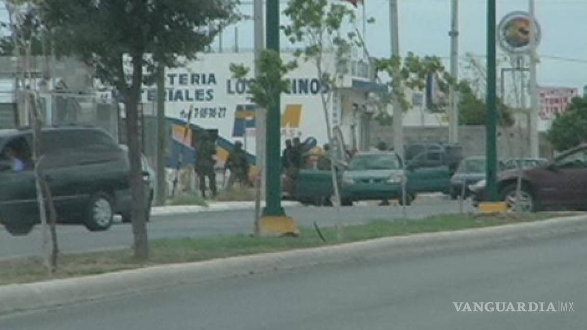 Balacera en puente internacional deriva en narcobloqueos en Nuevo Laredo