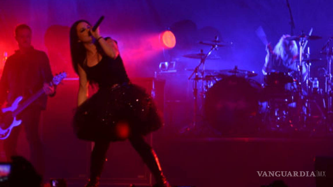 Amy Lee y Evanescence hacen vibrar a Monterrey