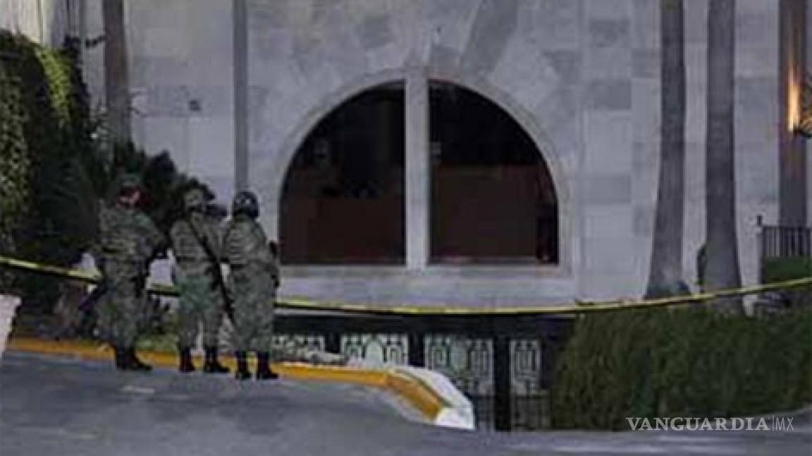 Atacan con granada sucursal de &lt;i&gt;El Norte&lt;/i&gt; en Monterrey