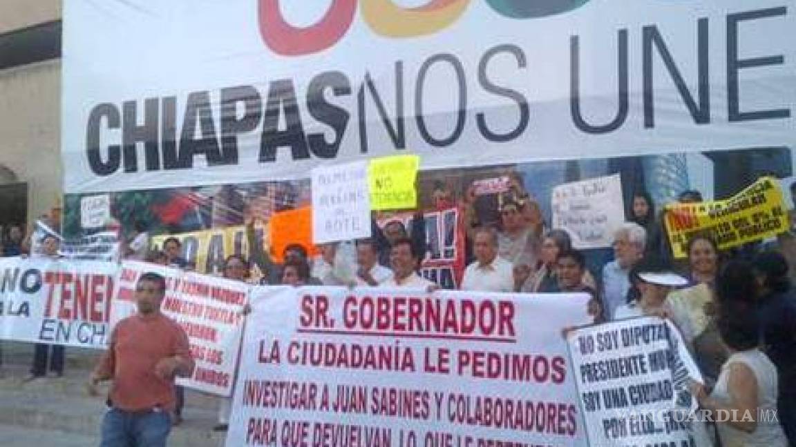 Miles protestan en Chiapas contra nuevos impuestos; Reclaman a Sabines haber endeudado al estado