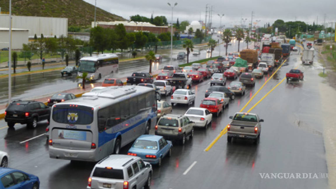 Autopista Saltillo-Monterrey en caos por Alex