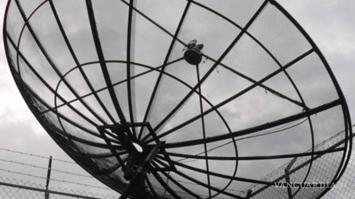 Mexicano simplifica sistema de antenas satelitales