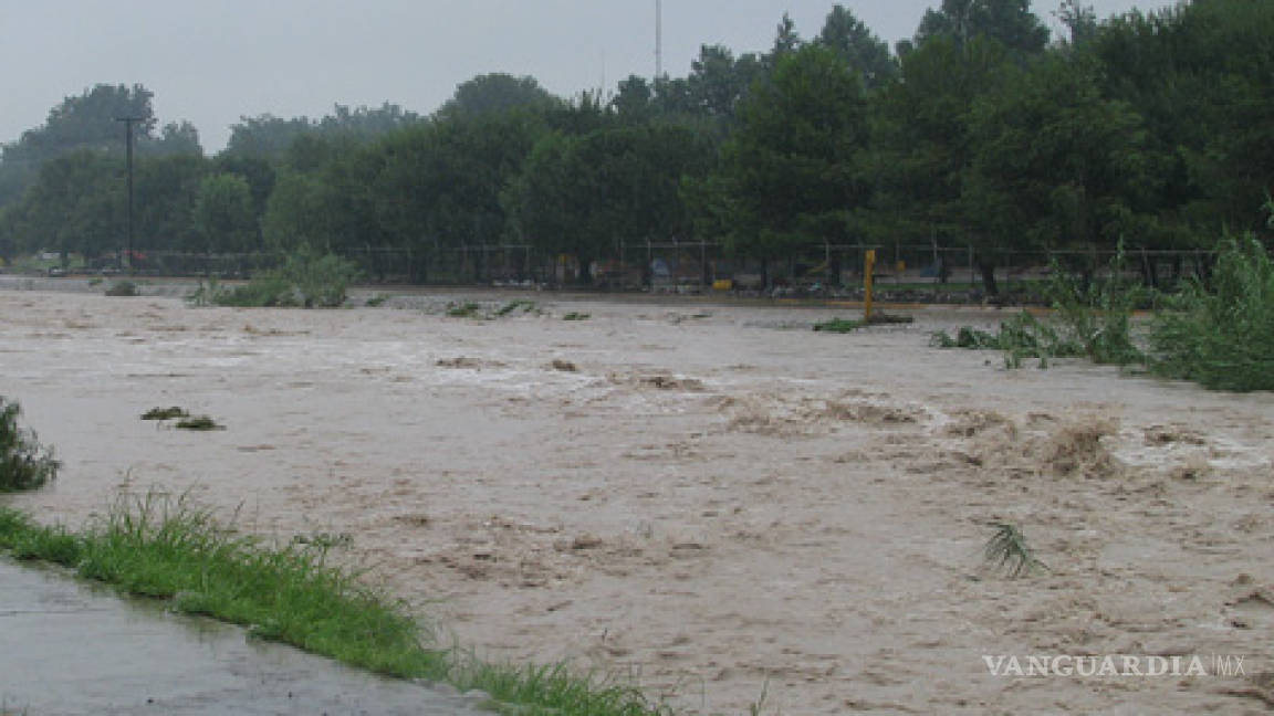 Se desborda el río Monclova en Coahuila