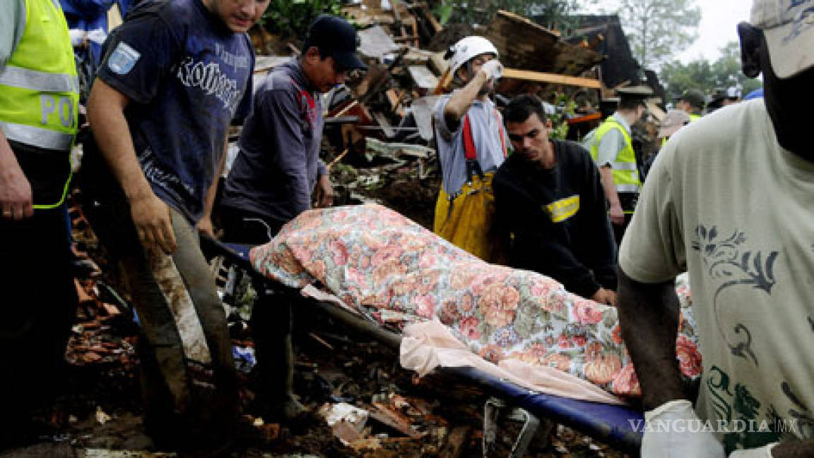 Suman 353 muertos por intensas lluvias en Colombia