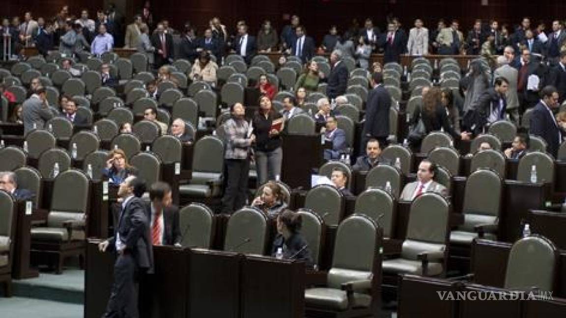 Diputados dejan pendientes reformas a ley de radio y TV