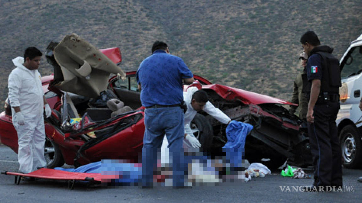 Grave choque en carretera Saltillo-Monterrey deja dos muertos