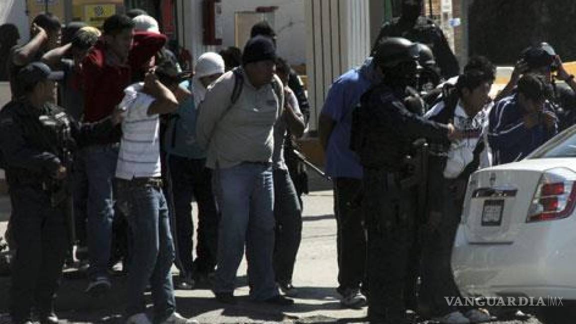 Liberan a normalistas detenidos en Chilpancingo
