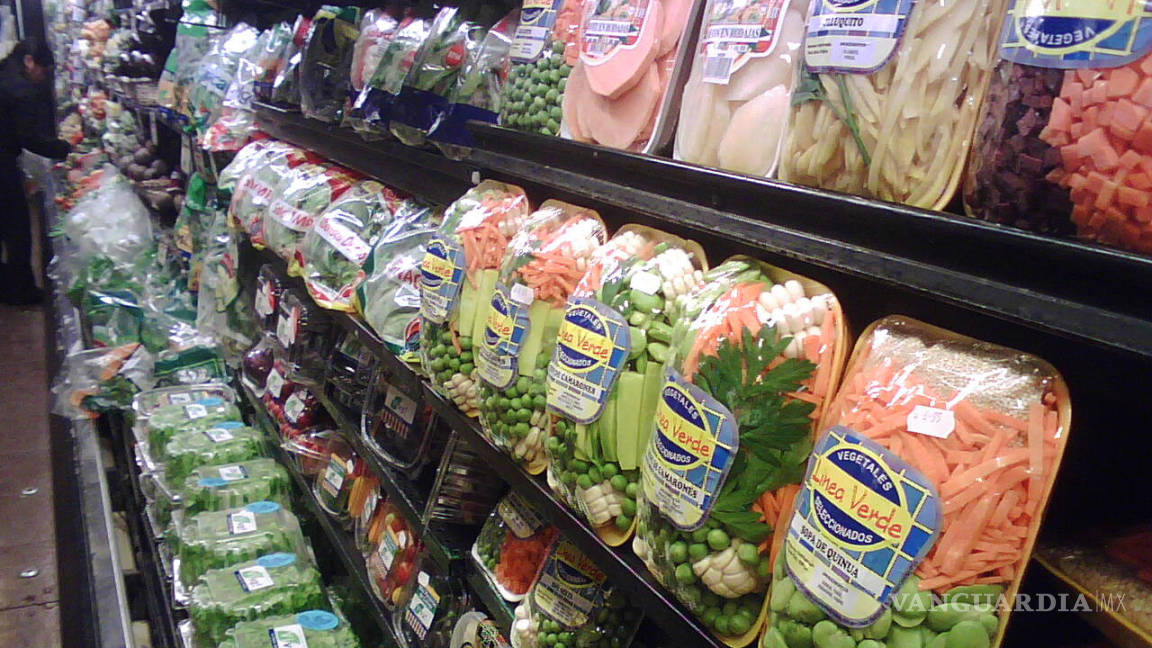 Francia obliga a supermercados a donar comida