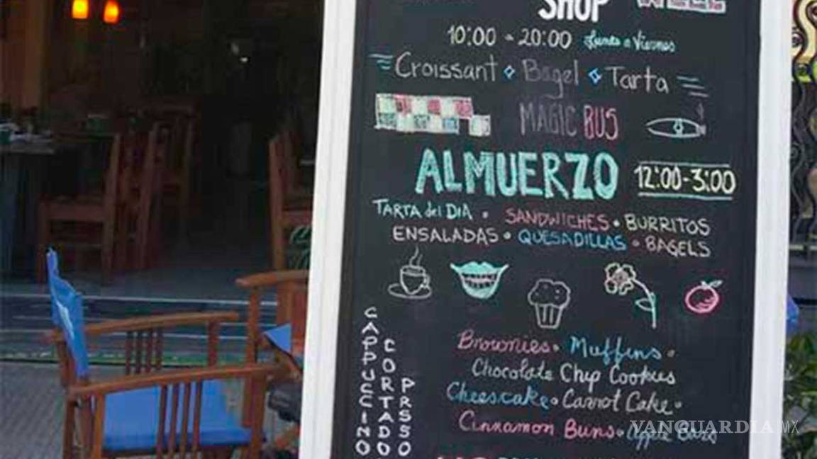 Cafetería prohíbe entrada a 'perros y mexicanos' en Uruguay; desata conflicto diplomático
